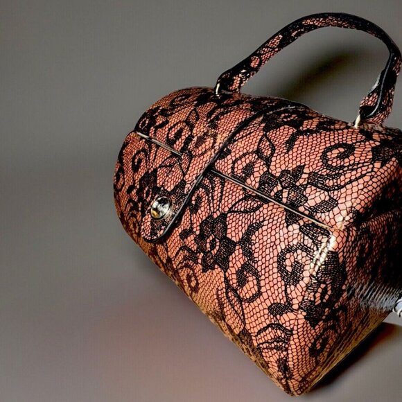 💍 Tuscan Designs Travel Jewelry Case | Pink & Black Lace | Elegant Gift for Her - Picture 7 of 8